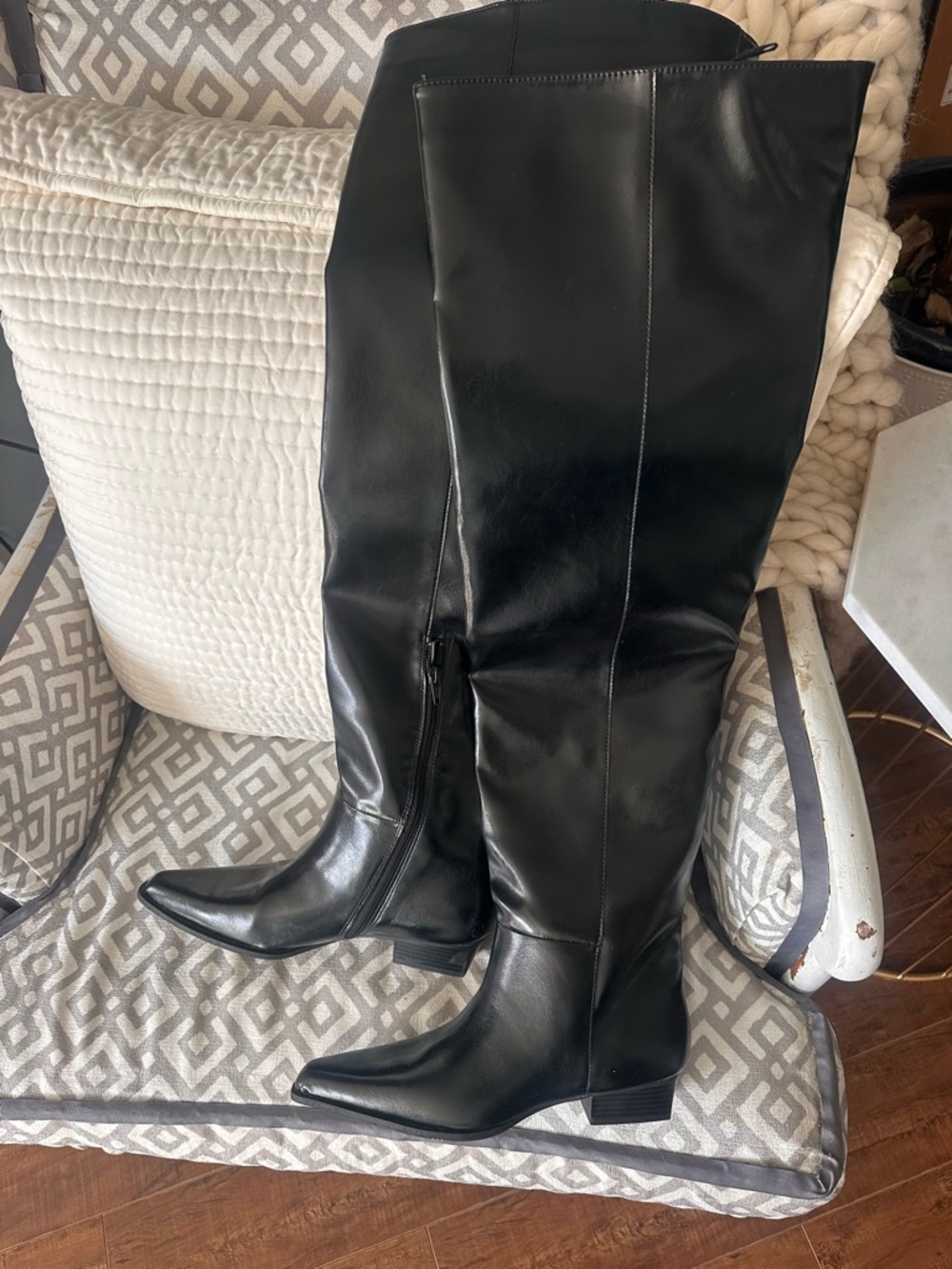 H&M Black Patent Over-the-Knee Boots - Picture 5 of 6